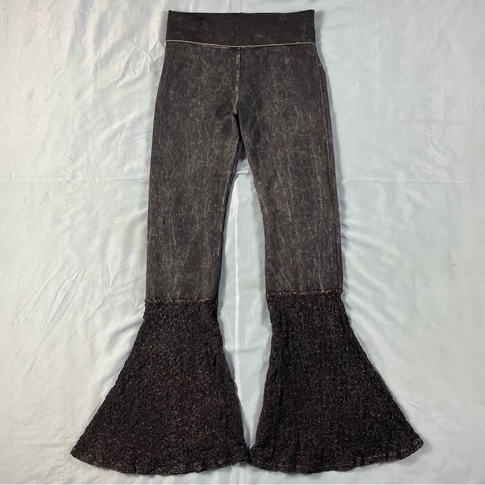 Vintage flared bottom leggings size medium made in USA